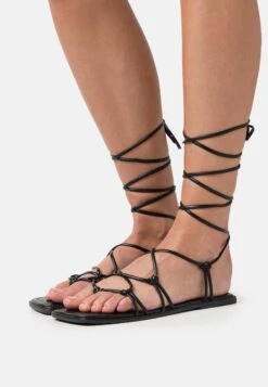 Even&Odd Teensandalen - Black